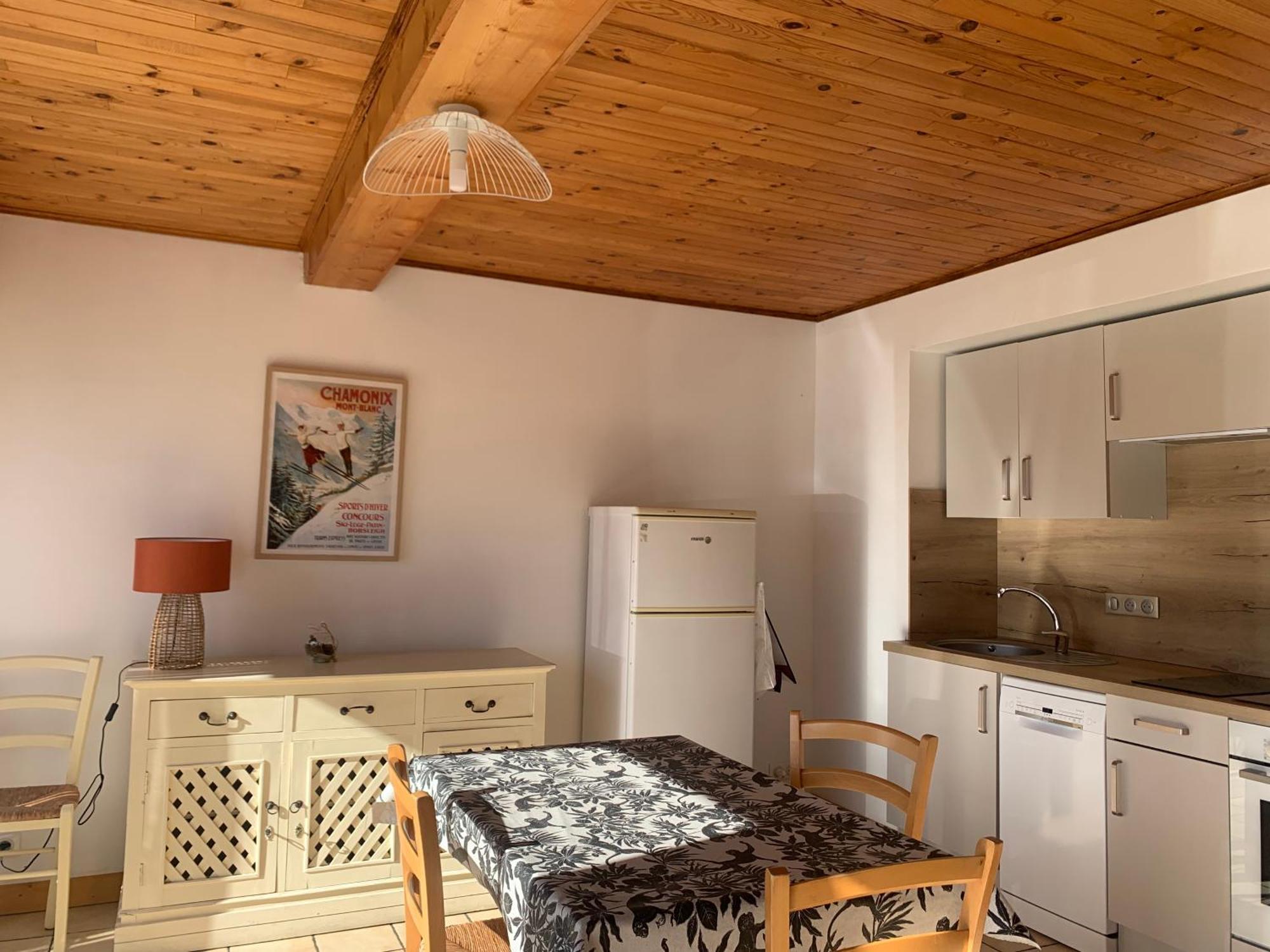 Grand Studio Cosy Саланш Екстериор снимка